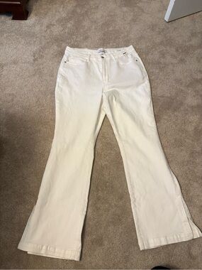 Judy Blue White Flare Jeans | NWT | Size 16W
